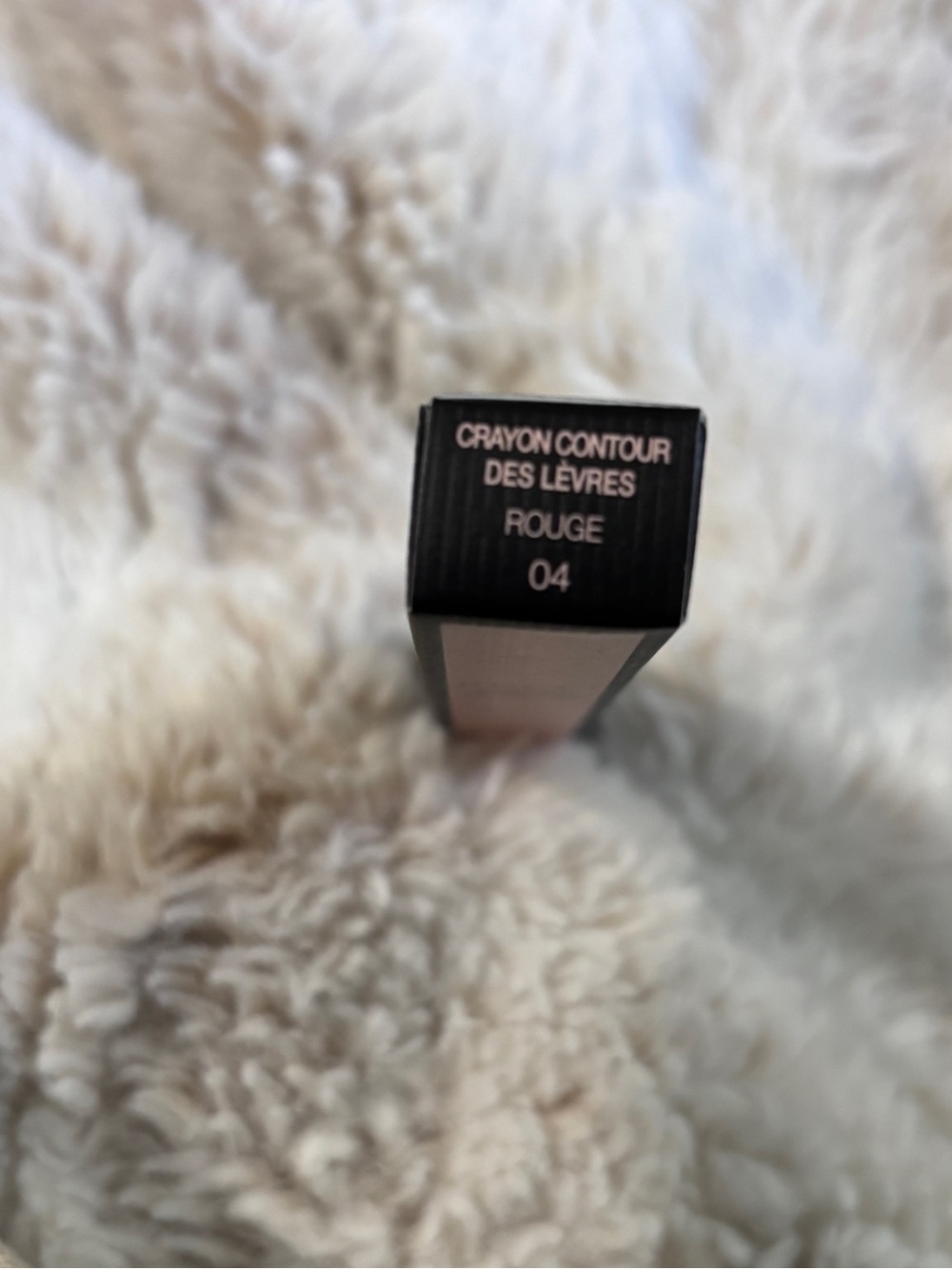 Gucci Crayon Contour des Lèvres Lip Liner in 04 Rouge New in Box 0.04oz - Picture 4 of 5